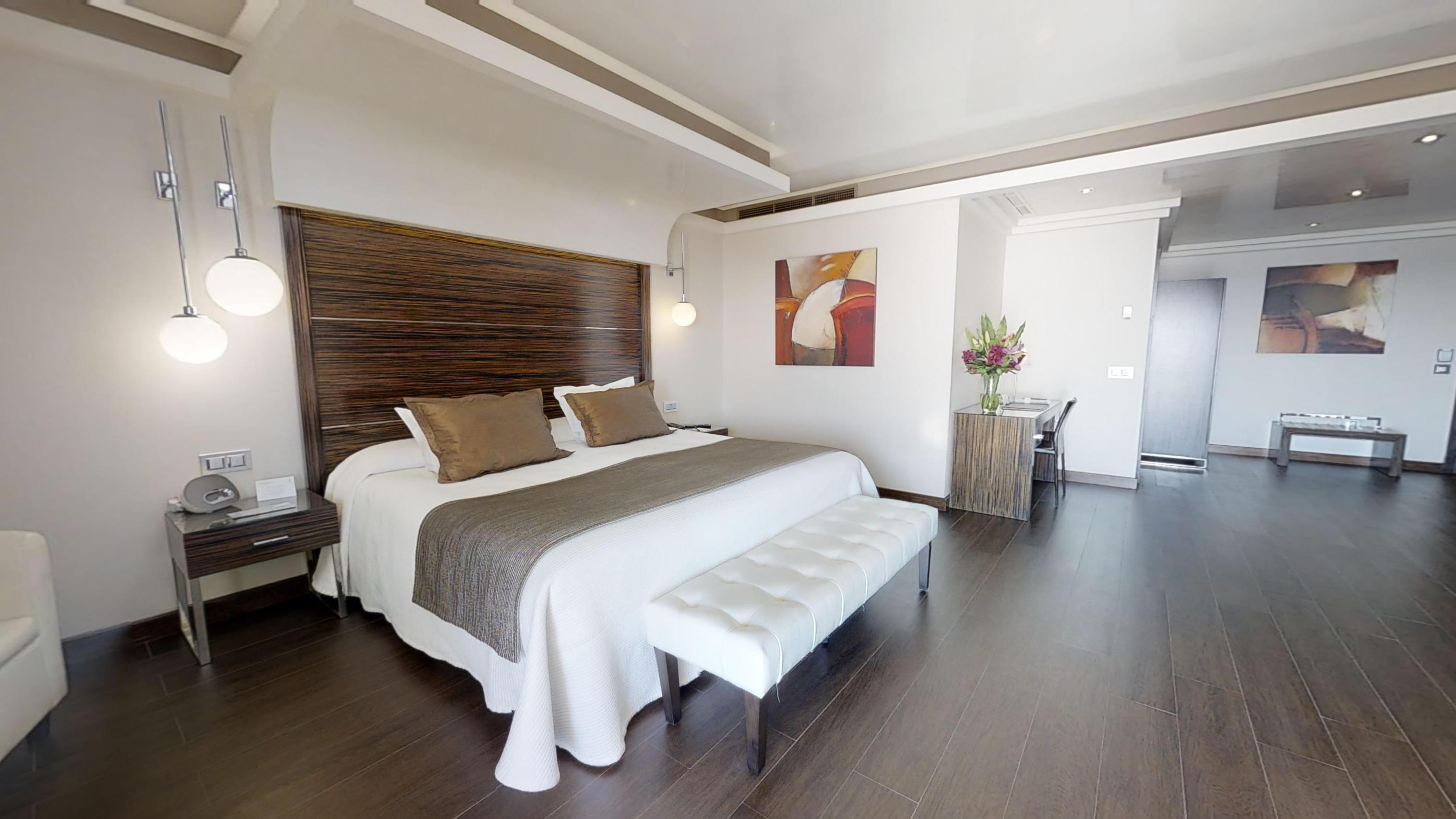 Vincci Seleccion Aleysa Hotel Benalmadena Ngoại thất bức ảnh A room at the hotel