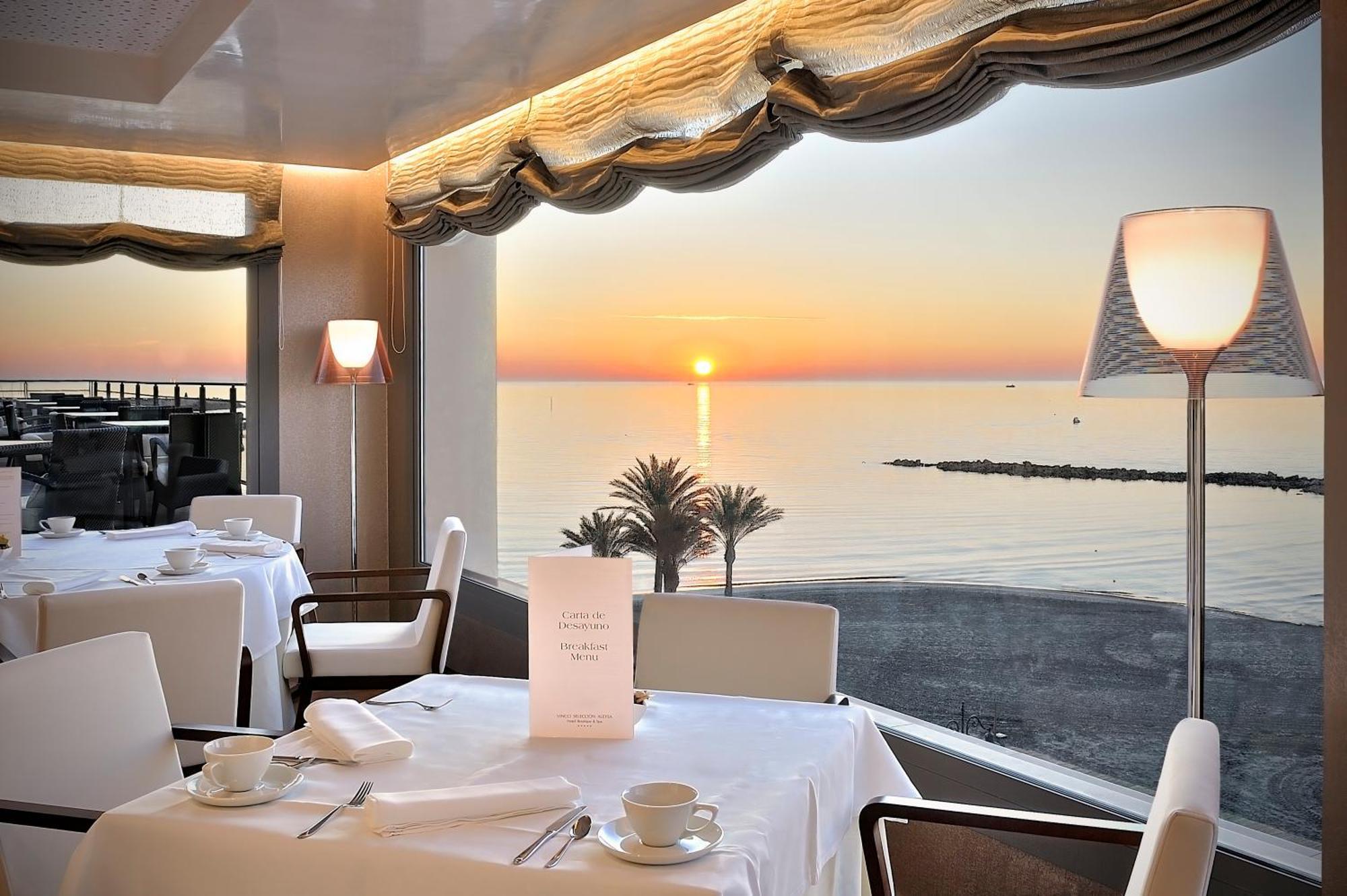 Vincci Seleccion Aleysa Hotel Benalmadena Ngoại thất bức ảnh Restaurant